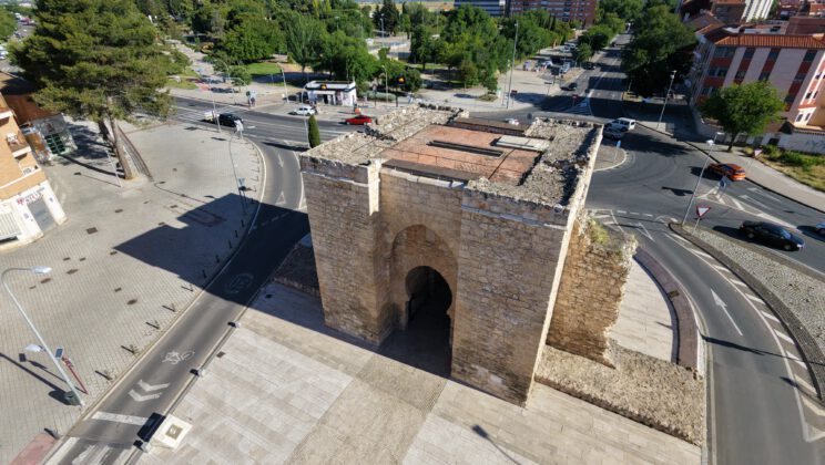 Entre la Historia de la Puerta de Toledo y el Parque Antonio Gascón (Ciudad Real)